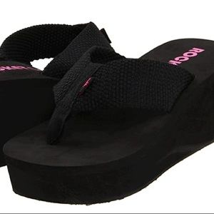 Rocket Dog Diver Web Platform Foam Sandal